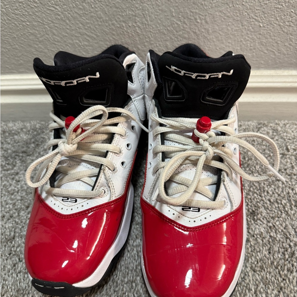 Jordan Kids Sneakers in Red and White